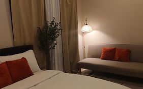 Condo Unit In Manhattan Heights, Cubao